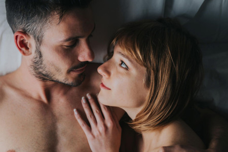 couple au lit